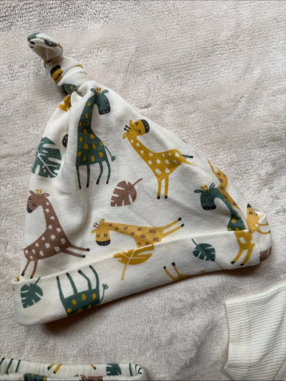 Baby Gear Free To Be Me Giraffe Outfit and Hat